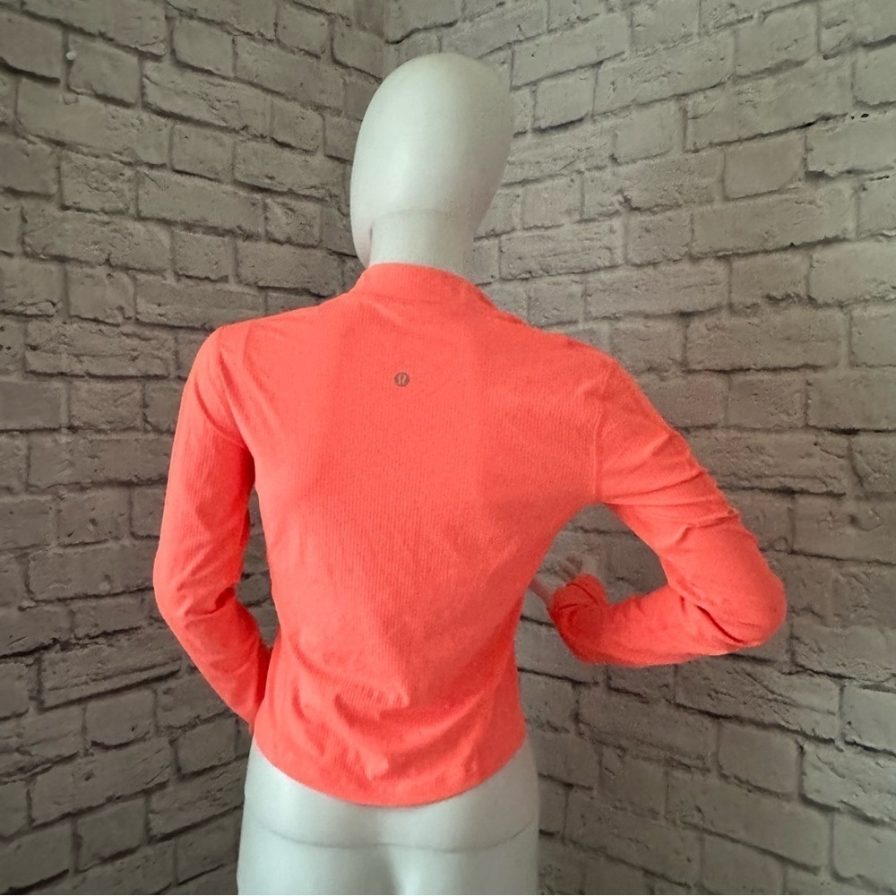 Lululemon women’s long sleeve top - Picture 4 of 13
